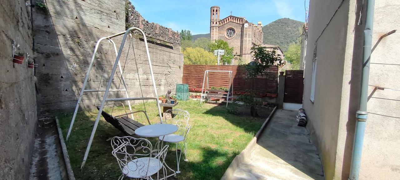 Apartament Volca Aiguanegra San Juan les Fonts Exterior foto